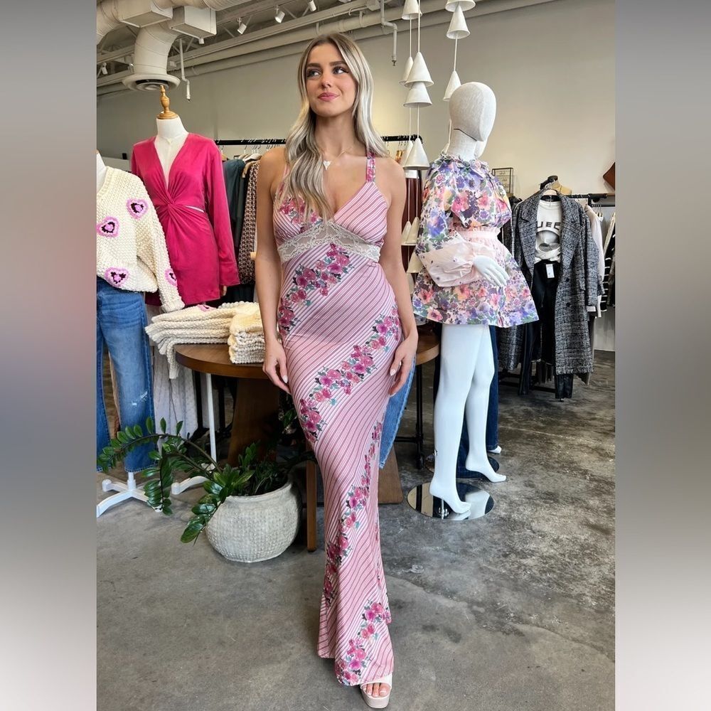 Mixed Bouquet Floral Dress - Picture 4 of 6